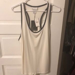 Dressy hi-lo tank top with great detailing